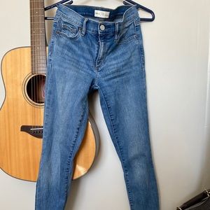 EUC. Gap 1969 jeans 27r. True skinny.